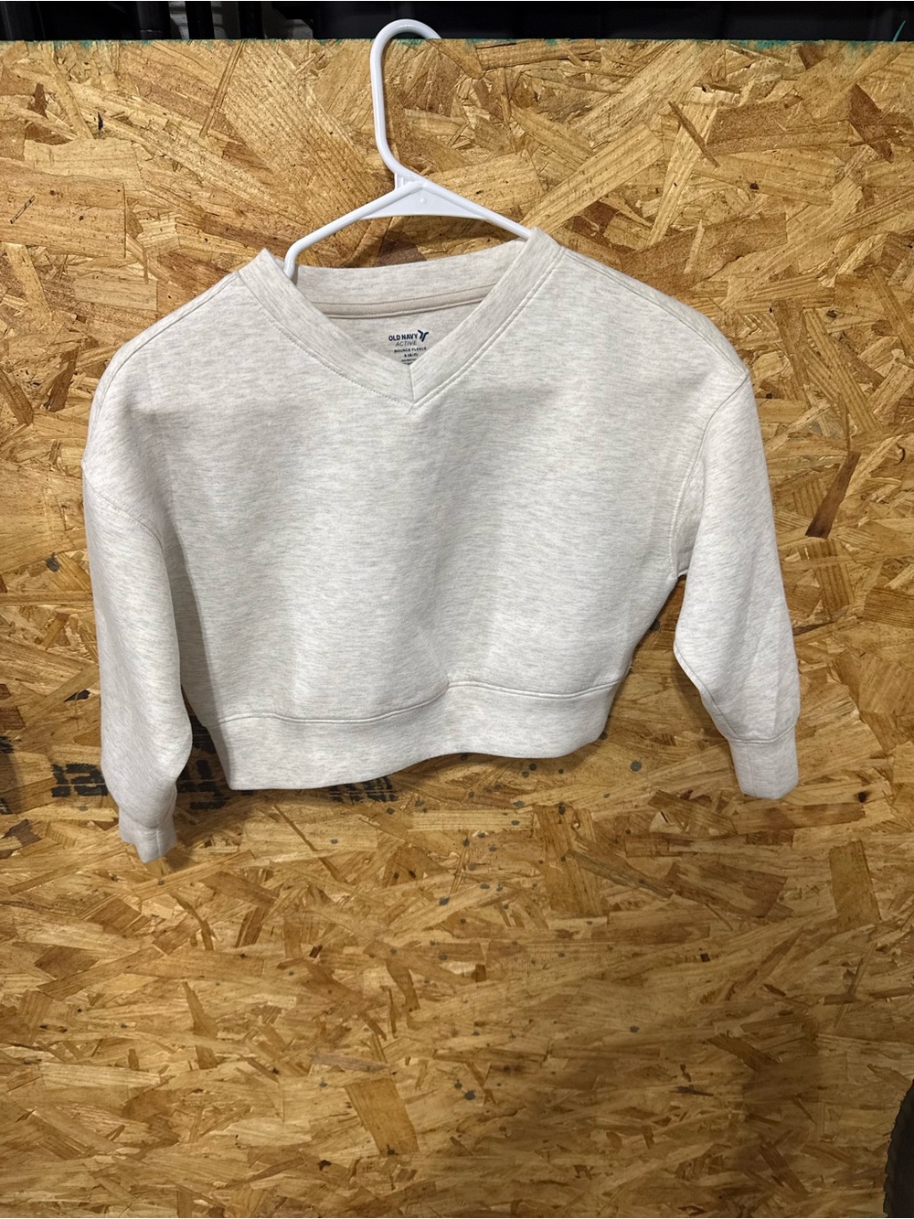 Old Navy Cream V-Neck Cropped Sweatshirt